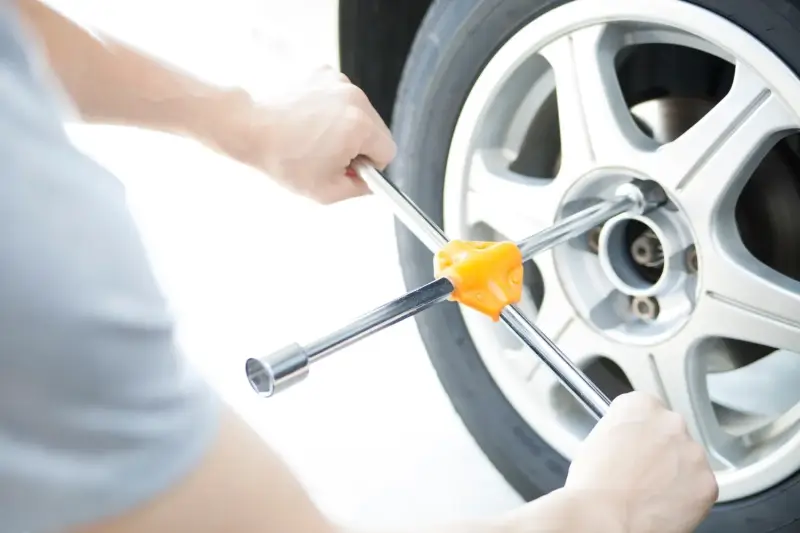 Ile potrzeba pieniedzy na warsztat samochodowy?